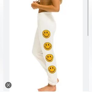 ✨AVIATOR NATION SMILEY SWEATPANTS✨